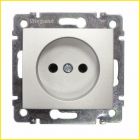 Legrand DIY Valena Алюм Розетка 1-ая б/з (694341) - Legrand DIY Valena Алюм Розетка 1-ая б/з (694341)