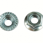  - ДКС CM100500 Гайка с насечкой, препятствующей откручиванию М5